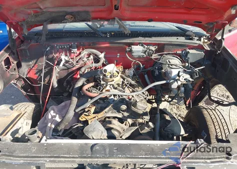 1988 Chevrolet Gmt-400 C1500 из США, поврежденный, VIN 2GCDC14K8J1127210